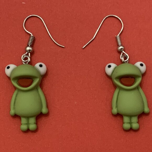 Frog Earring, Kermit Earring, Frog Jewelry, Gift Idea, Silly Earring, Amphibian - Picture 3 of 5
